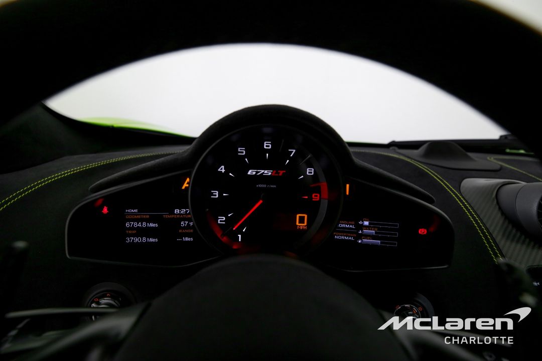 2016 McLaren 675LT