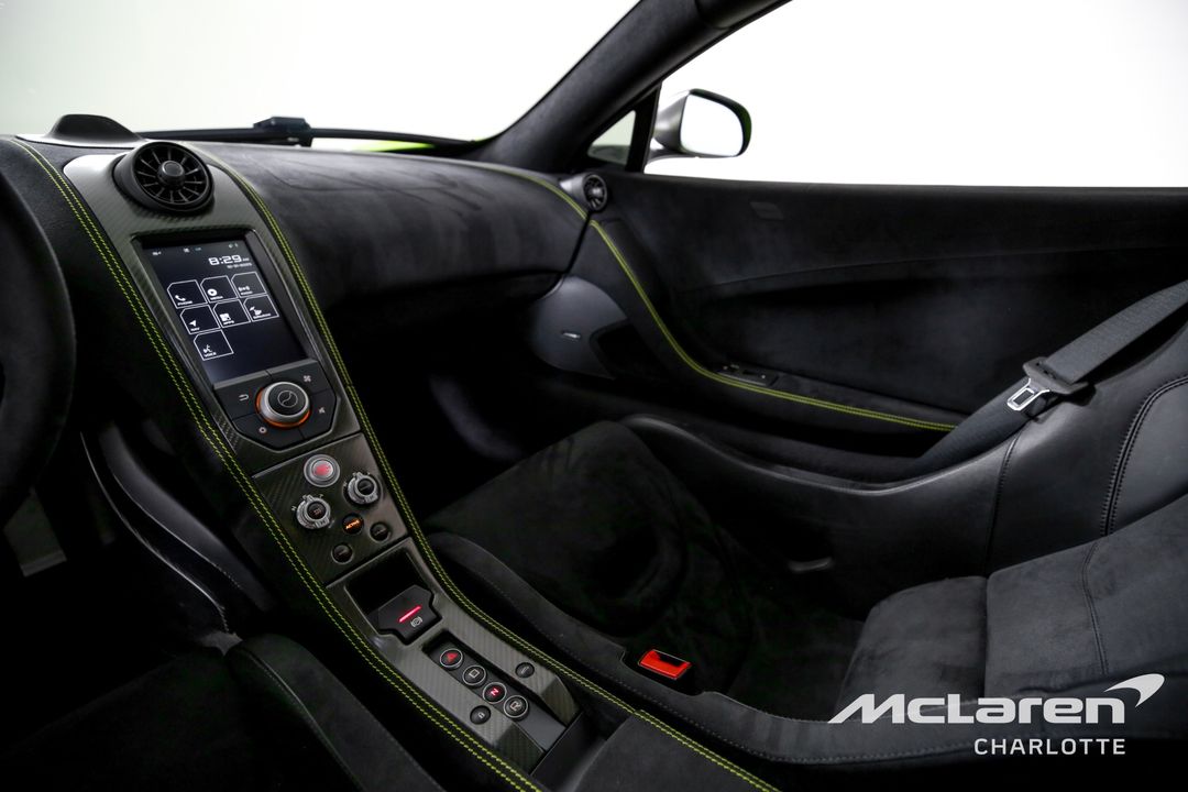 2016 McLaren 675LT
