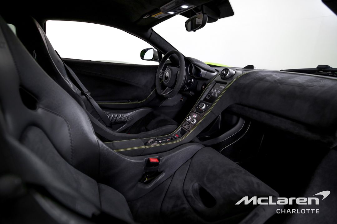2016 McLaren 675LT