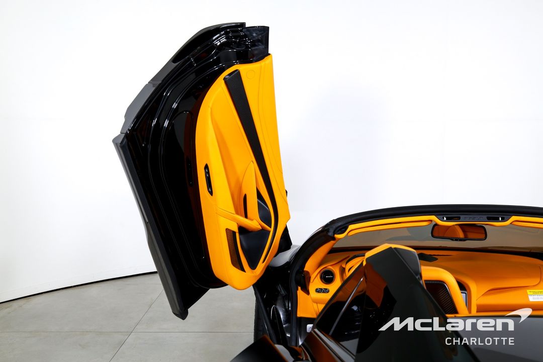 2022 McLaren 765LT Spider