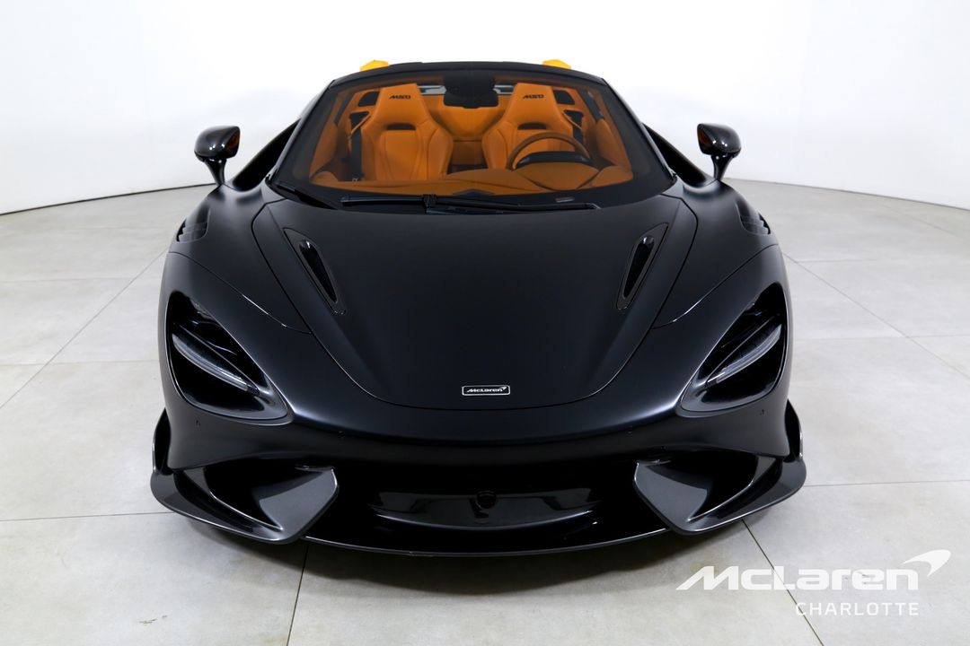 2022 McLaren 765LT Spider