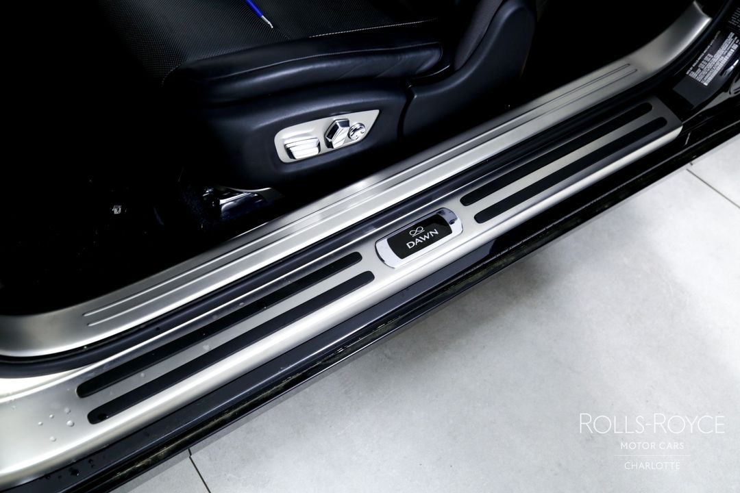 2018 Rolls-Royce Black Badge Dawn