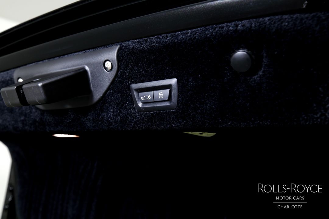 2018 Rolls-Royce Black Badge Dawn