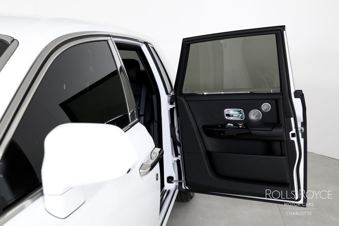 2023 Rolls-Royce Phantom