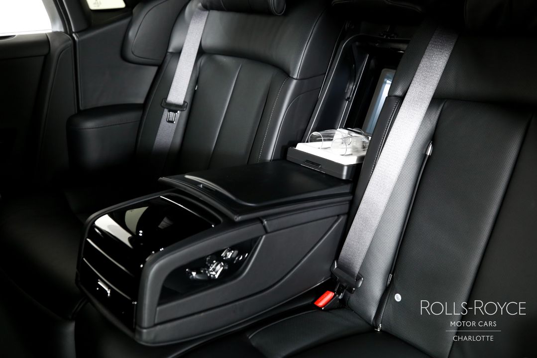 2023 Rolls-Royce Phantom