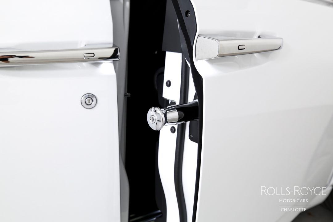 2023 Rolls-Royce Phantom