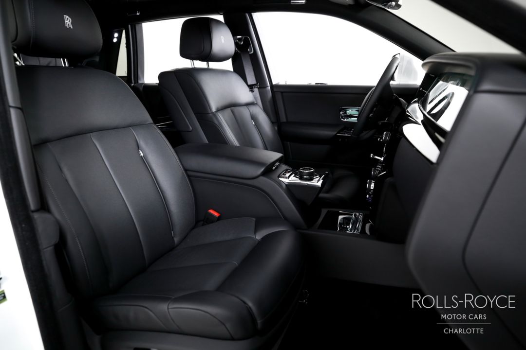 2023 Rolls-Royce Phantom