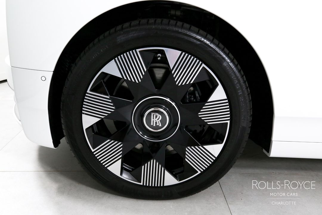 2023 Rolls-Royce Phantom