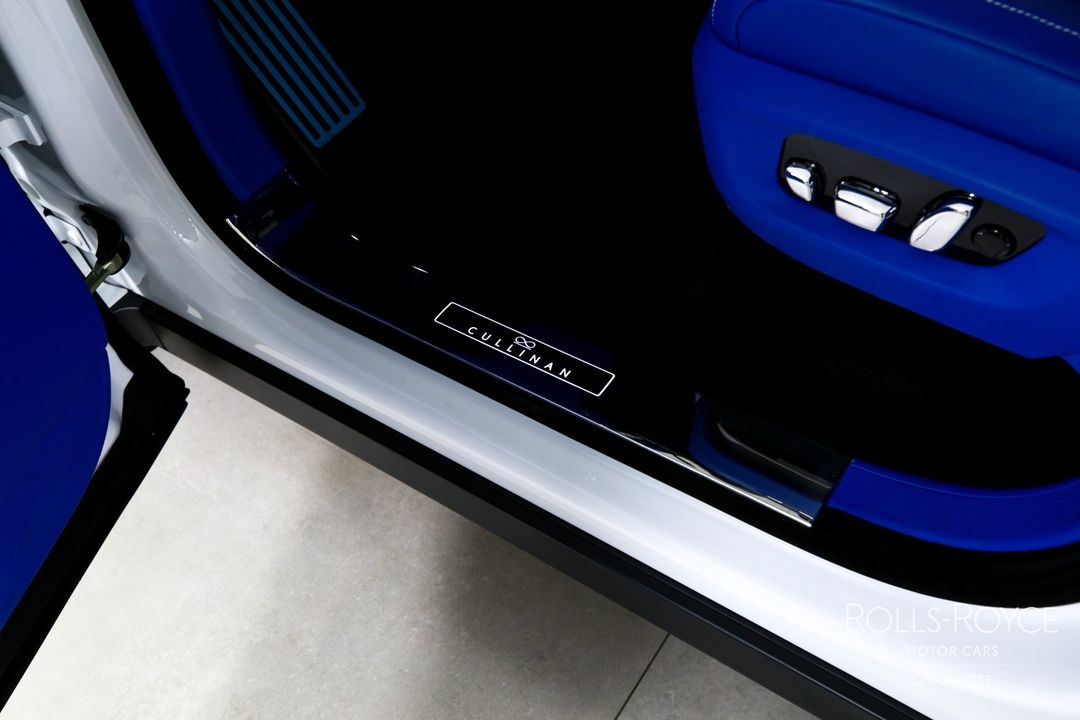 2024 Rolls-Royce Black Badge Cullinan