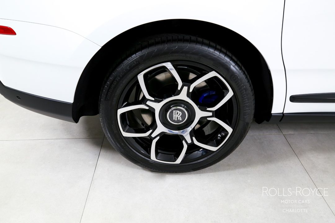 2024 Rolls-Royce Black Badge Cullinan