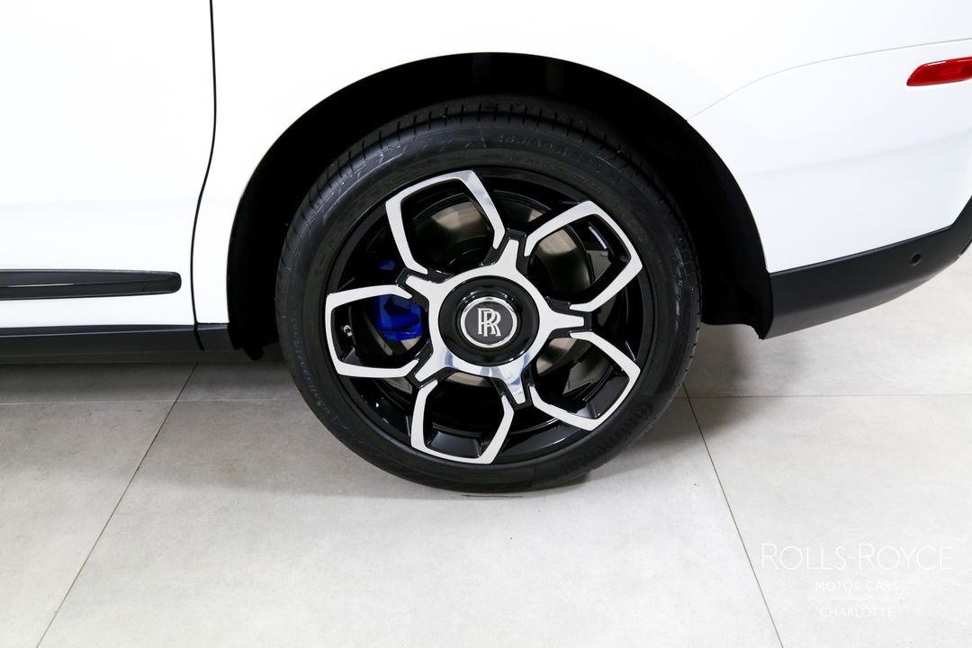 2024 Rolls-Royce Black Badge Cullinan