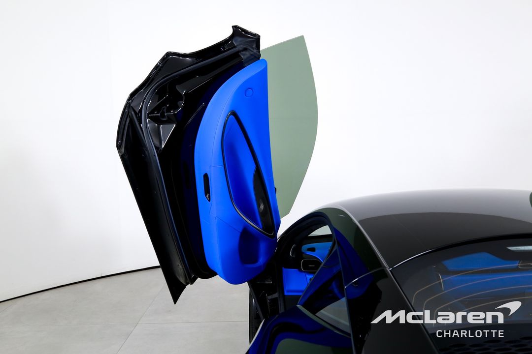 2024 McLaren Artura