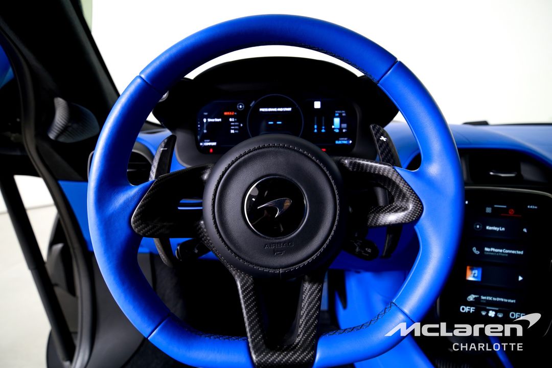 2024 McLaren Artura