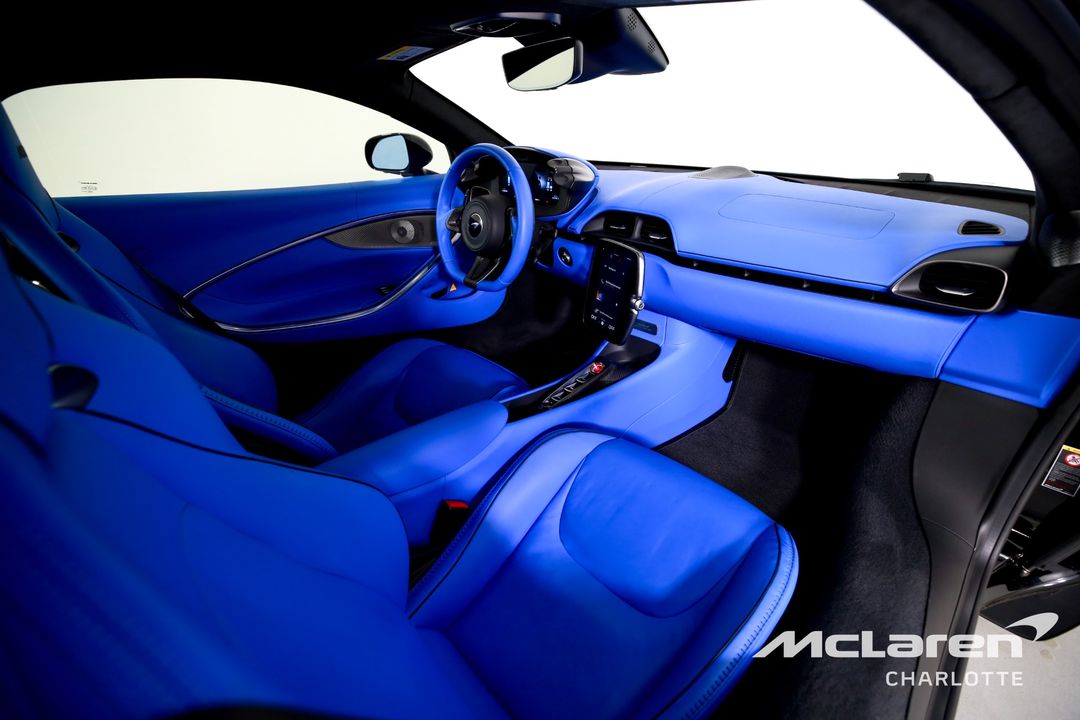 2024 McLaren Artura
