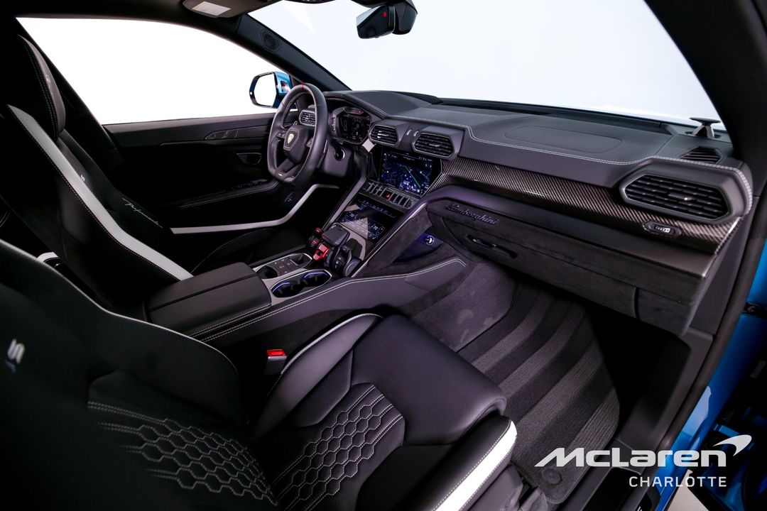 2023 Lamborghini Urus