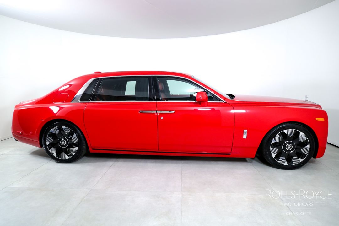 2024 Rolls-Royce Phantom