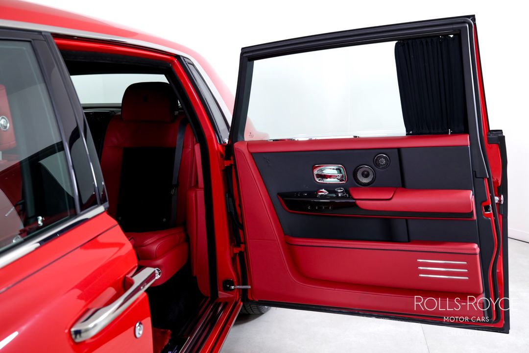2024 Rolls-Royce Phantom