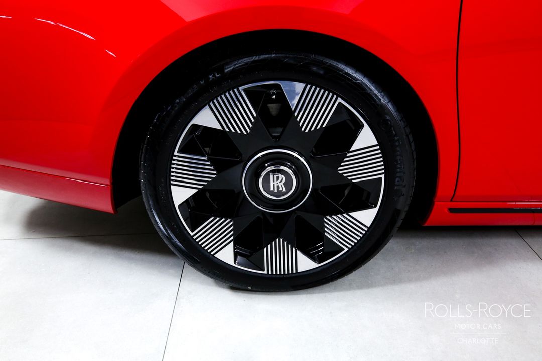2024 Rolls-Royce Phantom