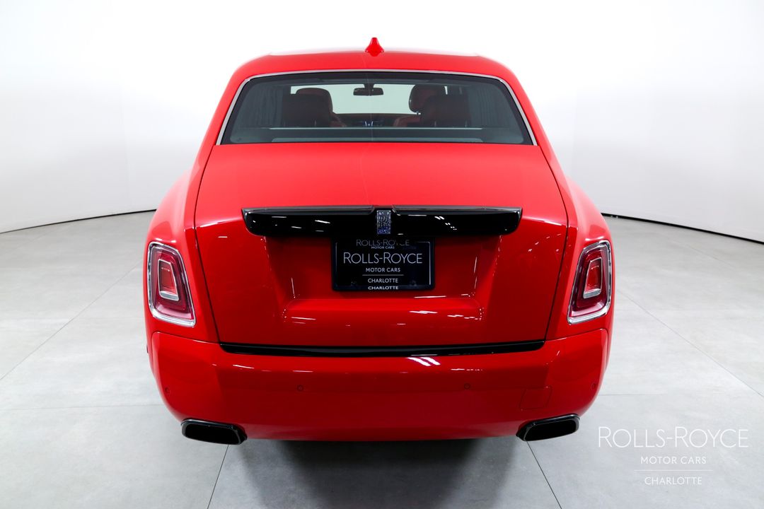 2024 Rolls-Royce Phantom