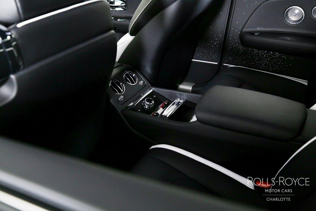 2024 Rolls-Royce Spectre