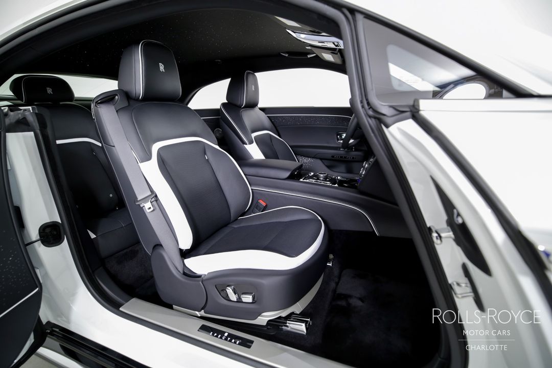 2024 Rolls-Royce Spectre