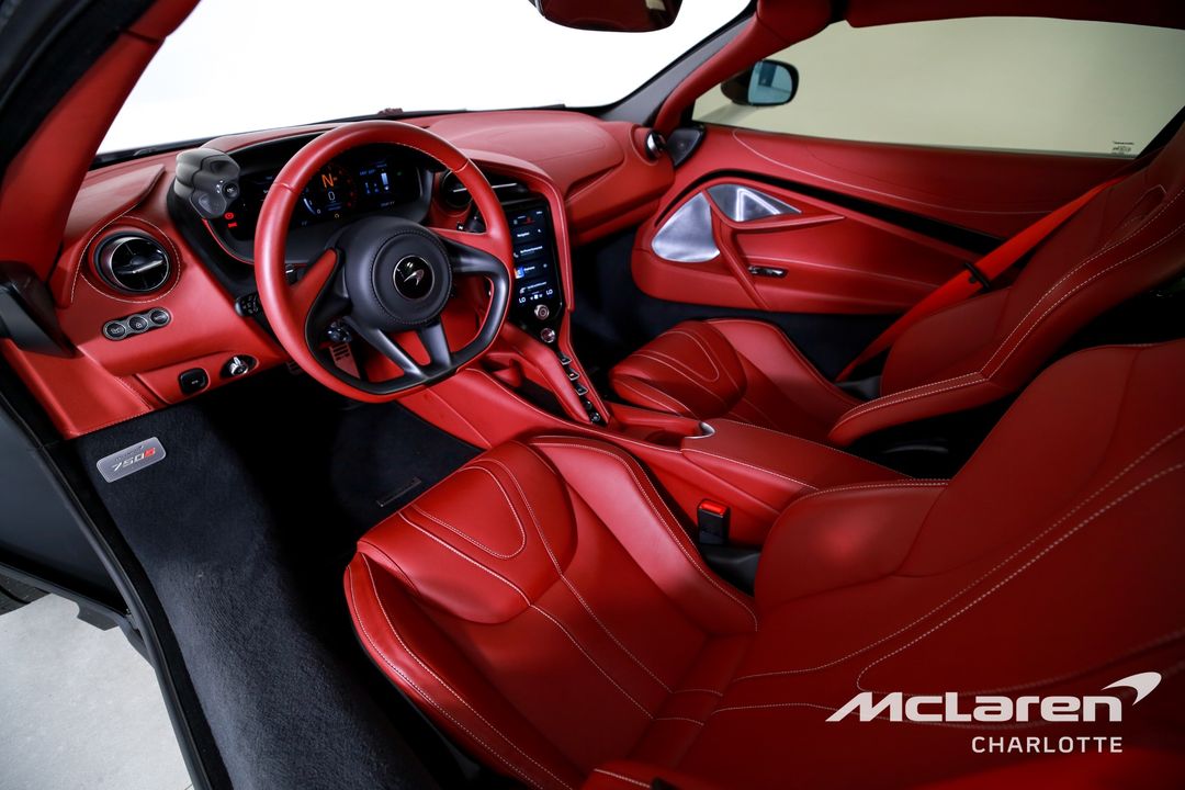 2024 McLaren 750S