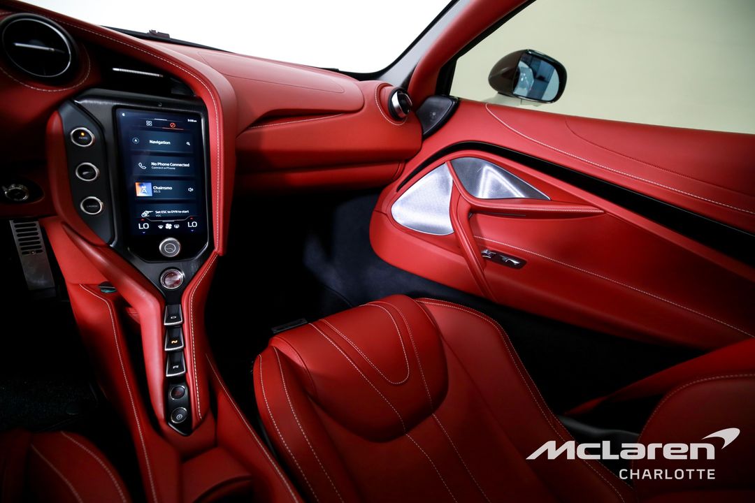 2024 McLaren 750S