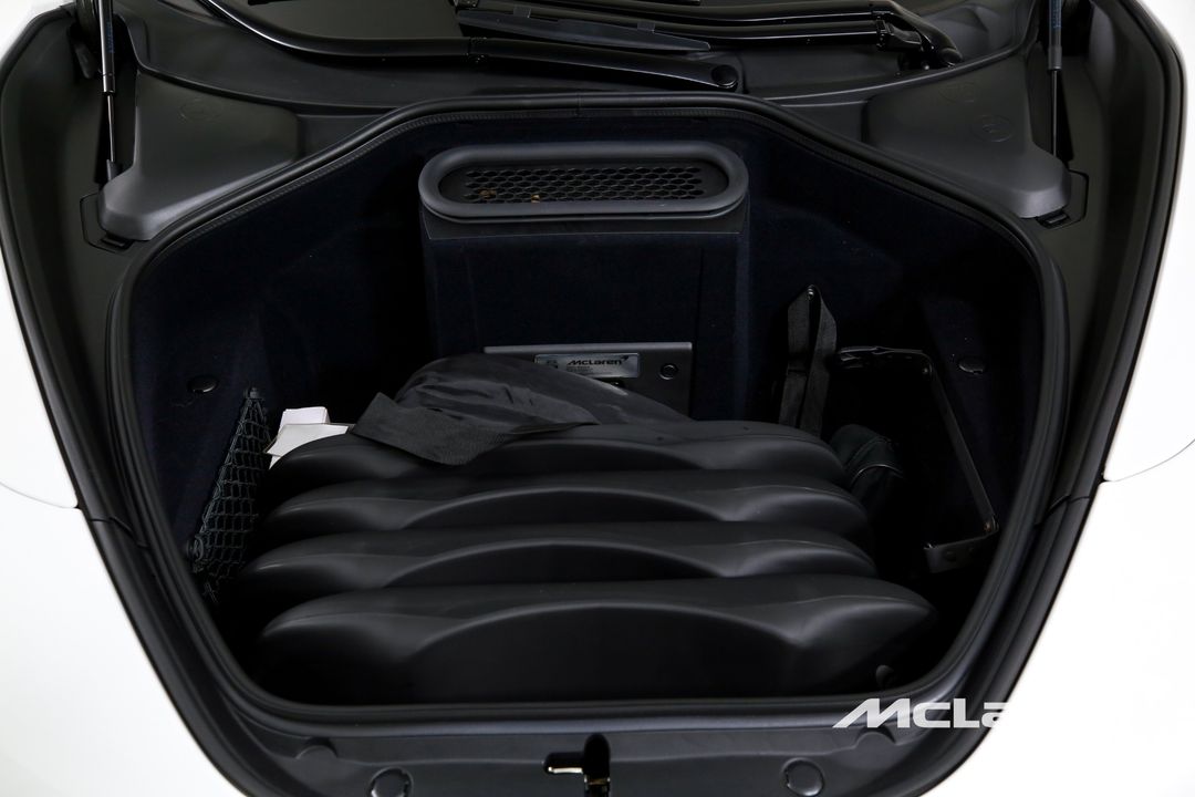 2024 McLaren 750S