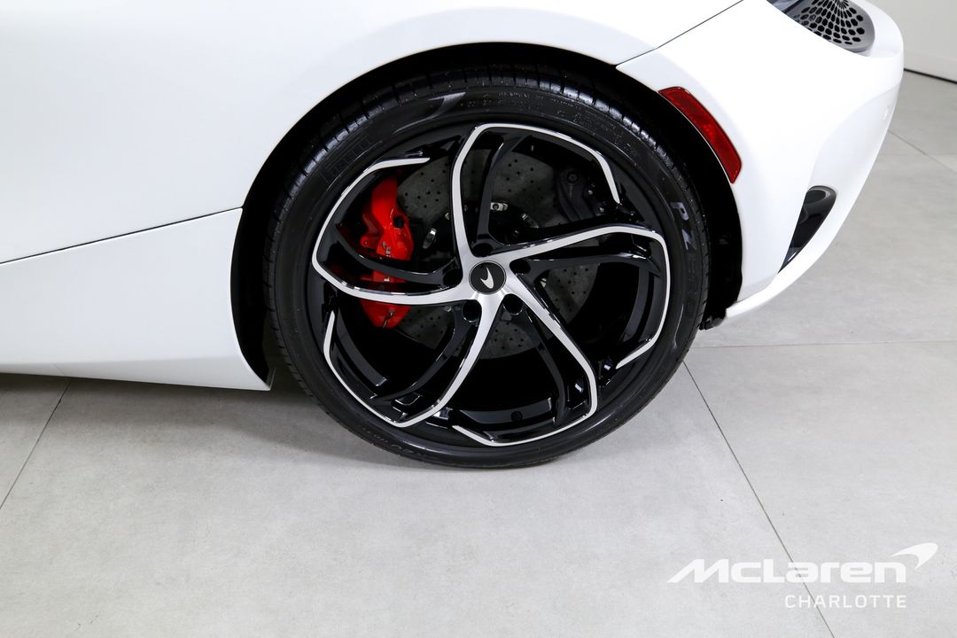 2024 McLaren 750S
