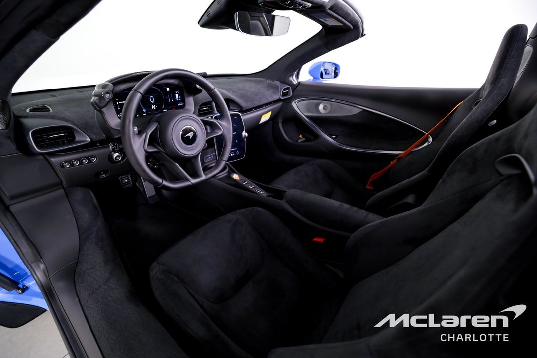 2025 McLaren Artura Spider