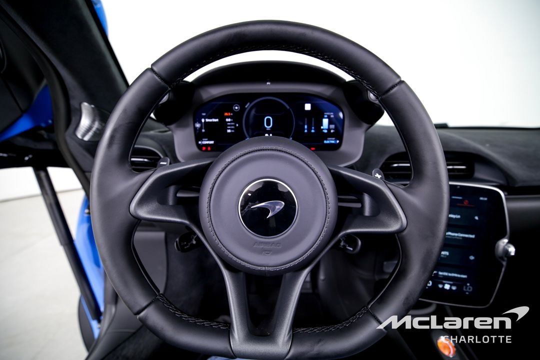 2025 McLaren Artura Spider