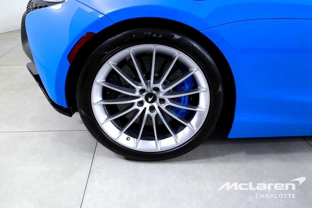 2025 McLaren Artura Spider
