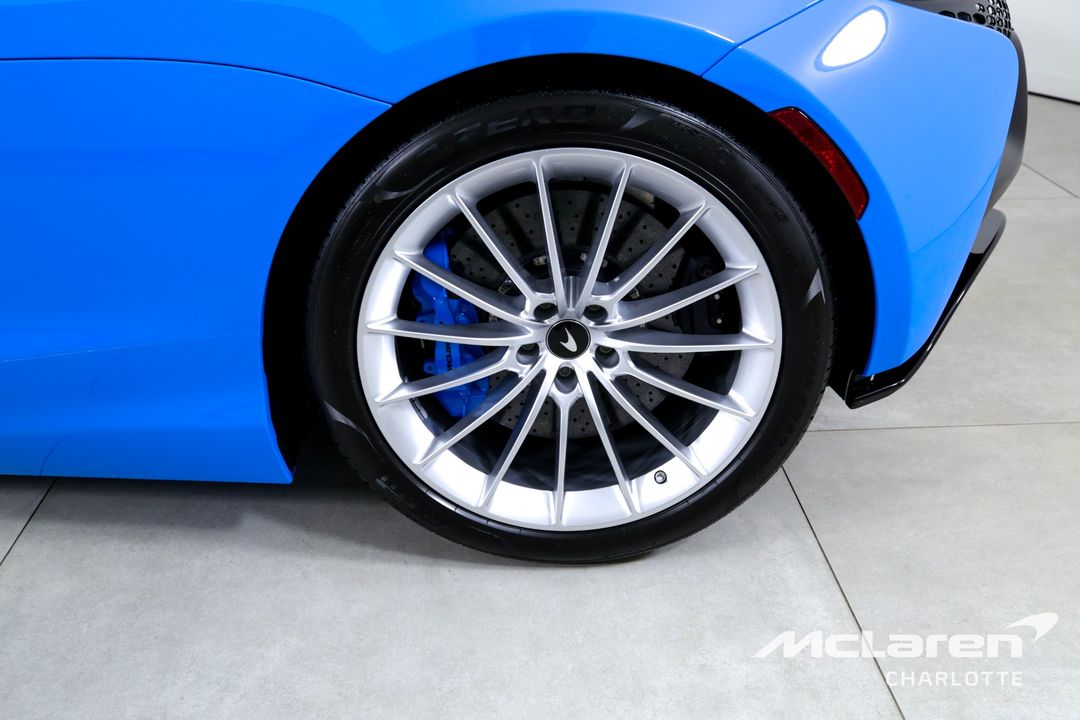 2025 McLaren Artura Spider