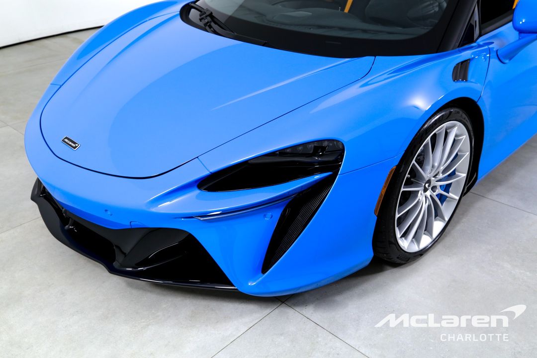 2025 McLaren Artura Spider