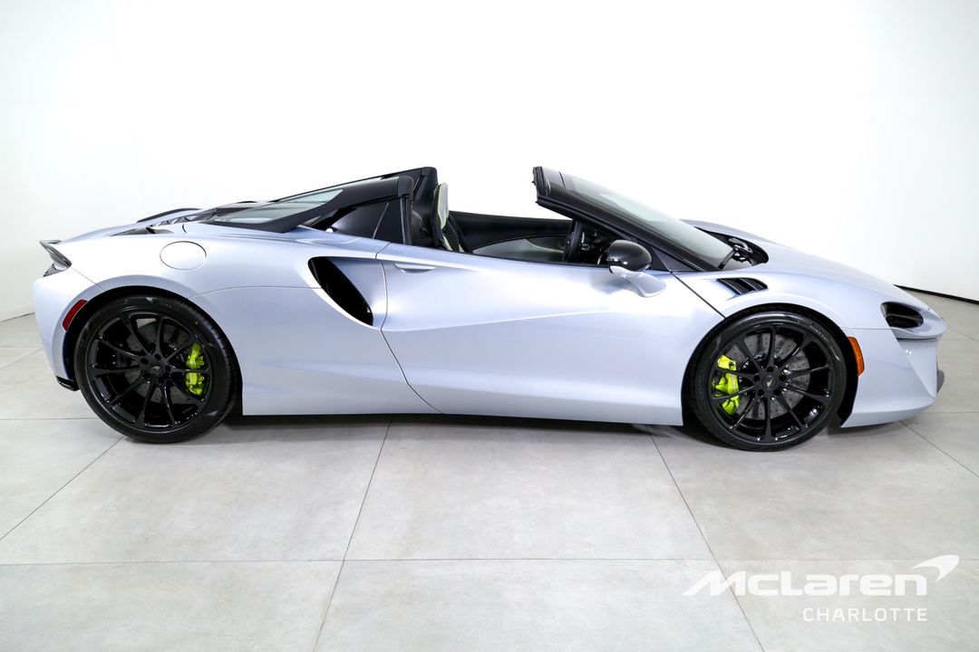 2025 McLaren Artura Spider