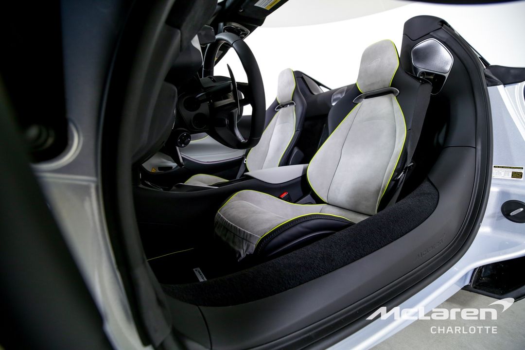 2025 McLaren Artura Spider