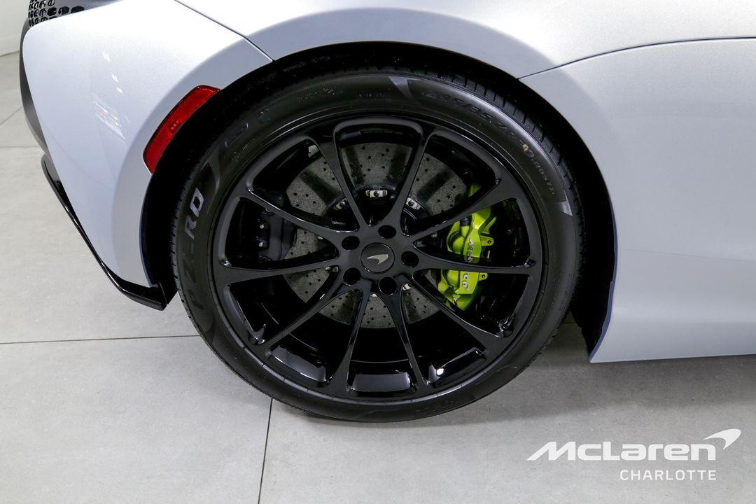 2025 McLaren Artura Spider
