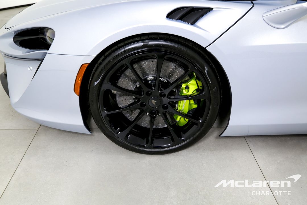 2025 McLaren Artura Spider