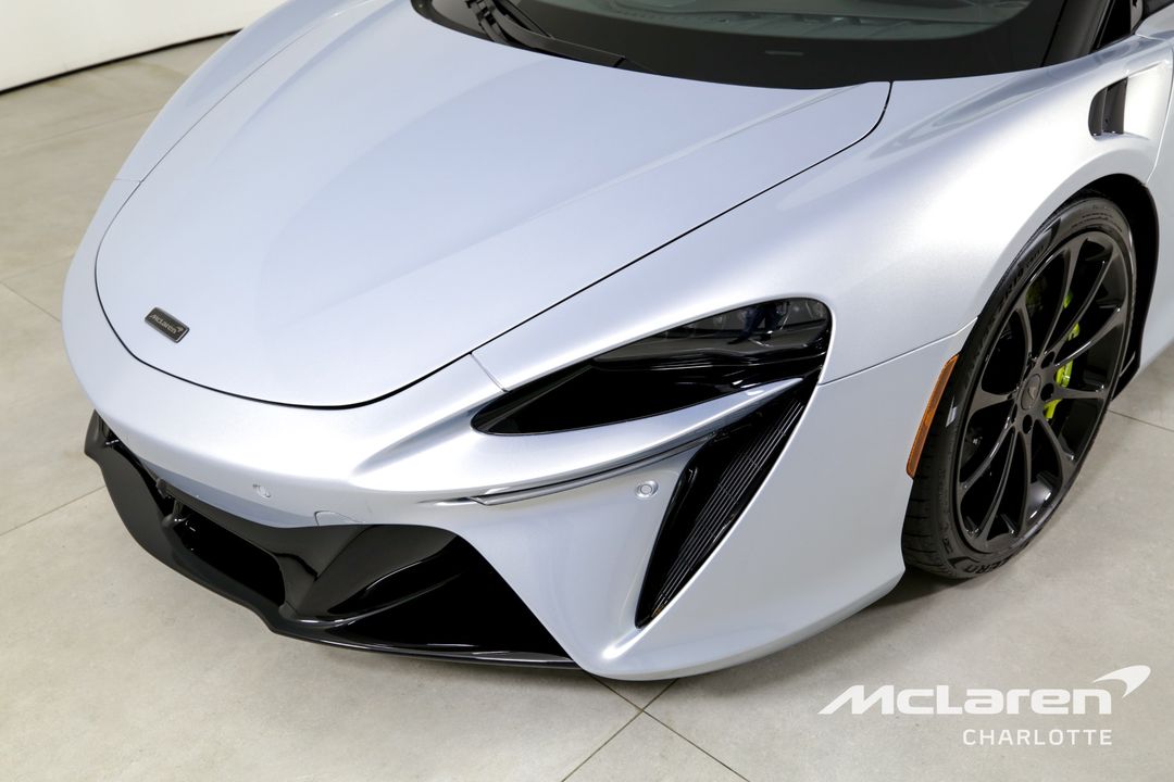 2025 McLaren Artura Spider