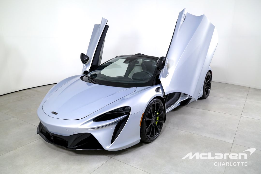 2025 McLaren Artura Spider