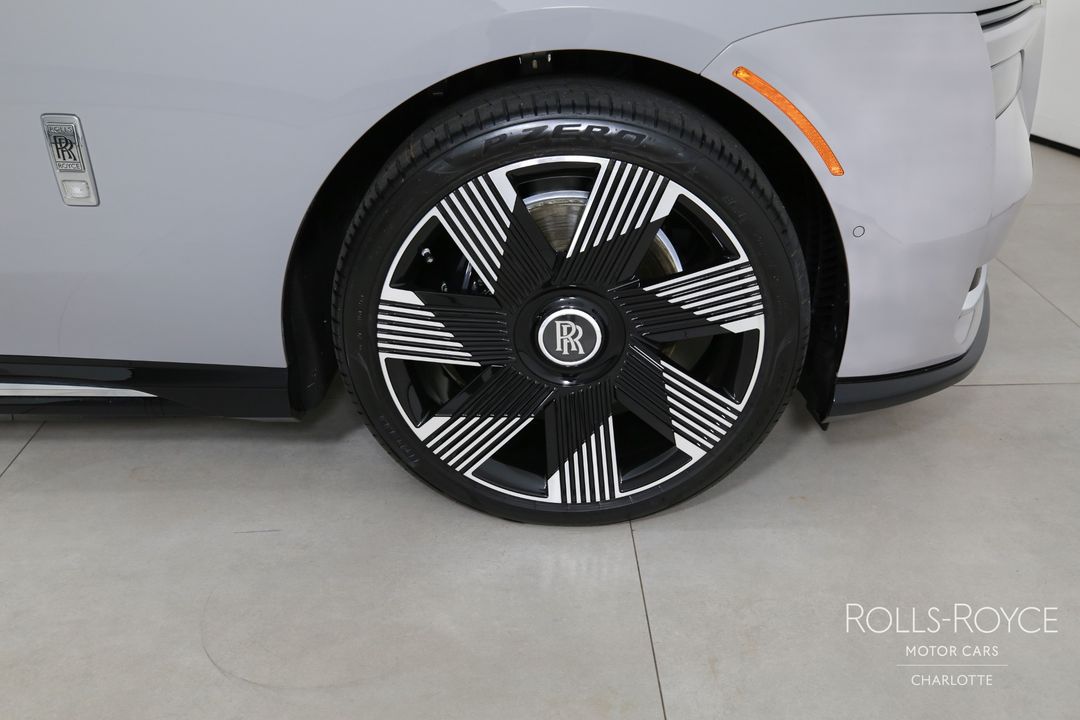 2025 Rolls-Royce Spectre