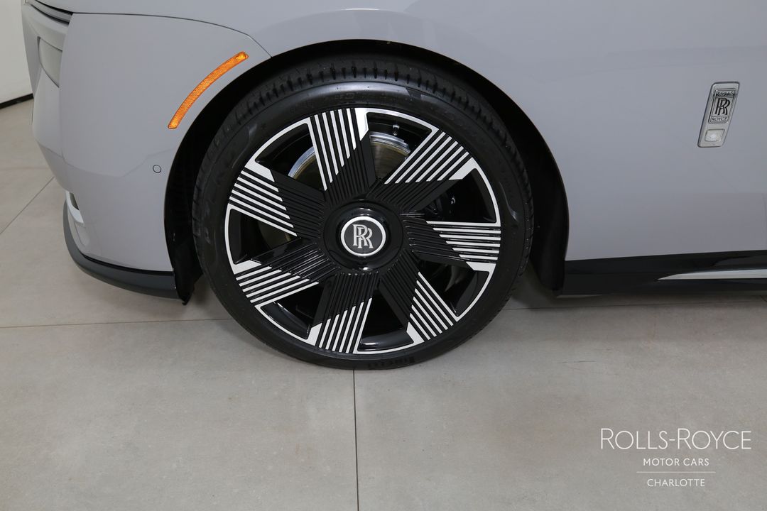 2025 Rolls-Royce Spectre