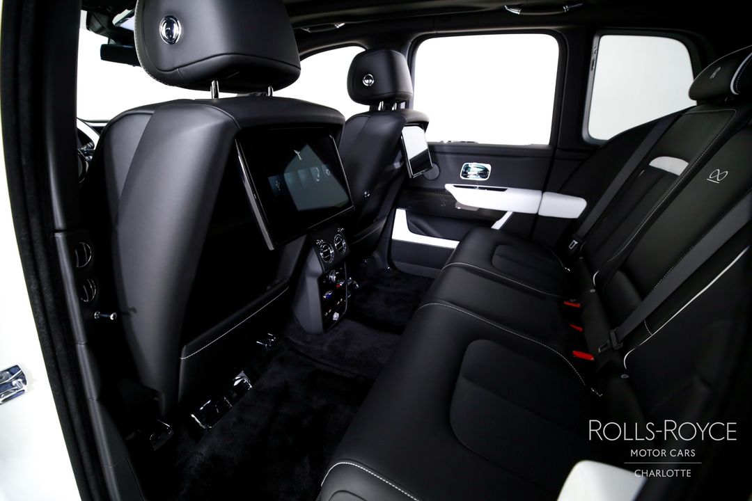 2025 Rolls-Royce Black Badge Cullinan