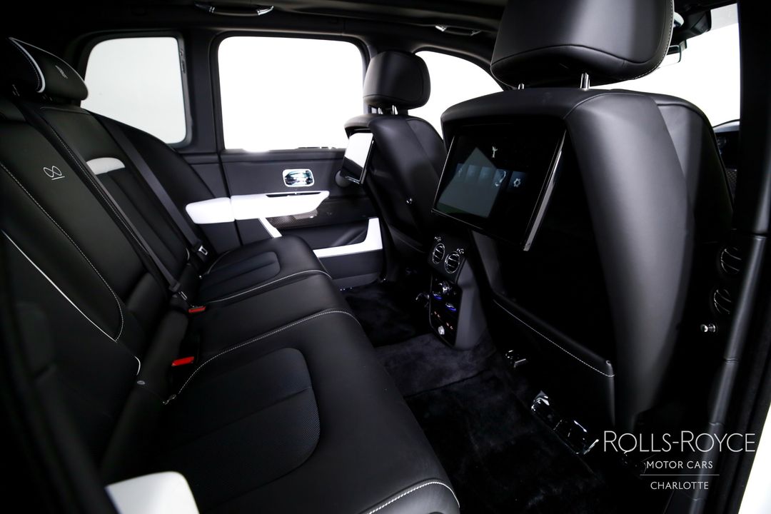 2025 Rolls-Royce Black Badge Cullinan