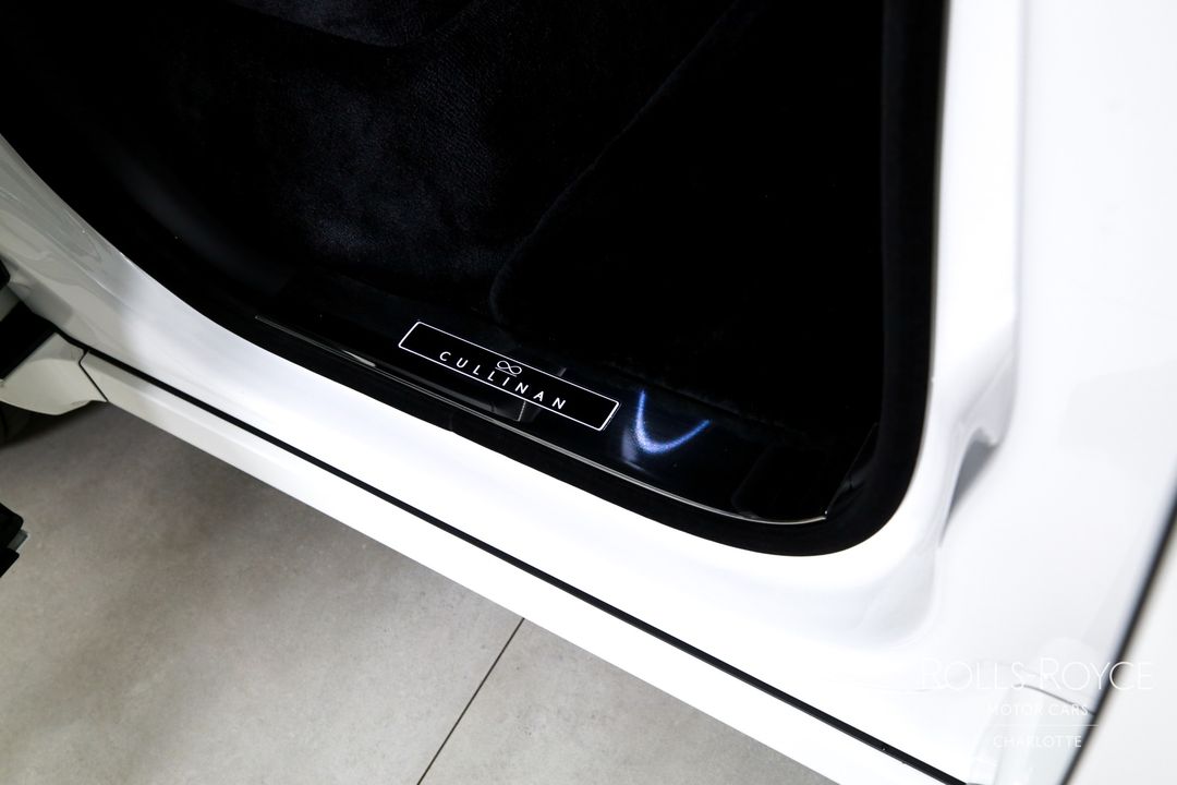 2025 Rolls-Royce Black Badge Cullinan
