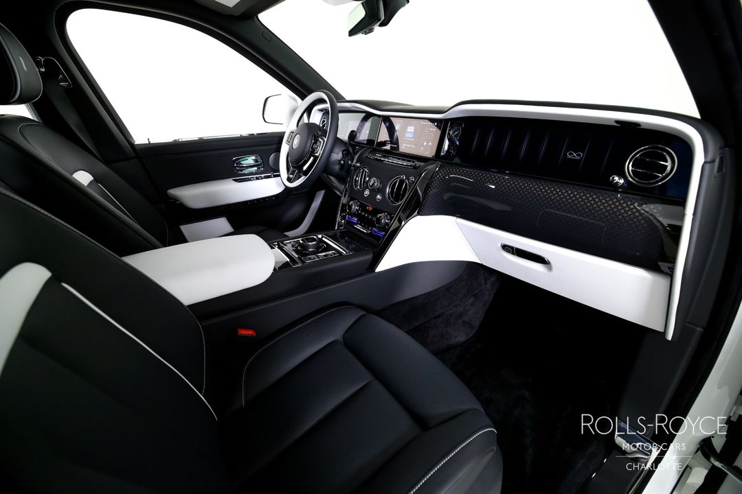 2025 Rolls-Royce Black Badge Cullinan