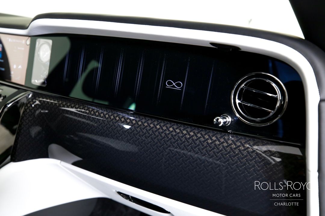 2025 Rolls-Royce Black Badge Cullinan