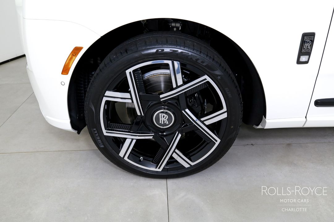 2025 Rolls-Royce Black Badge Cullinan