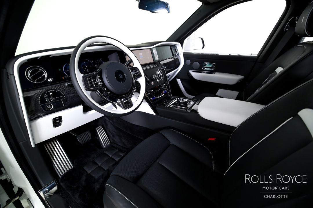 2025 Rolls-Royce Black Badge Cullinan