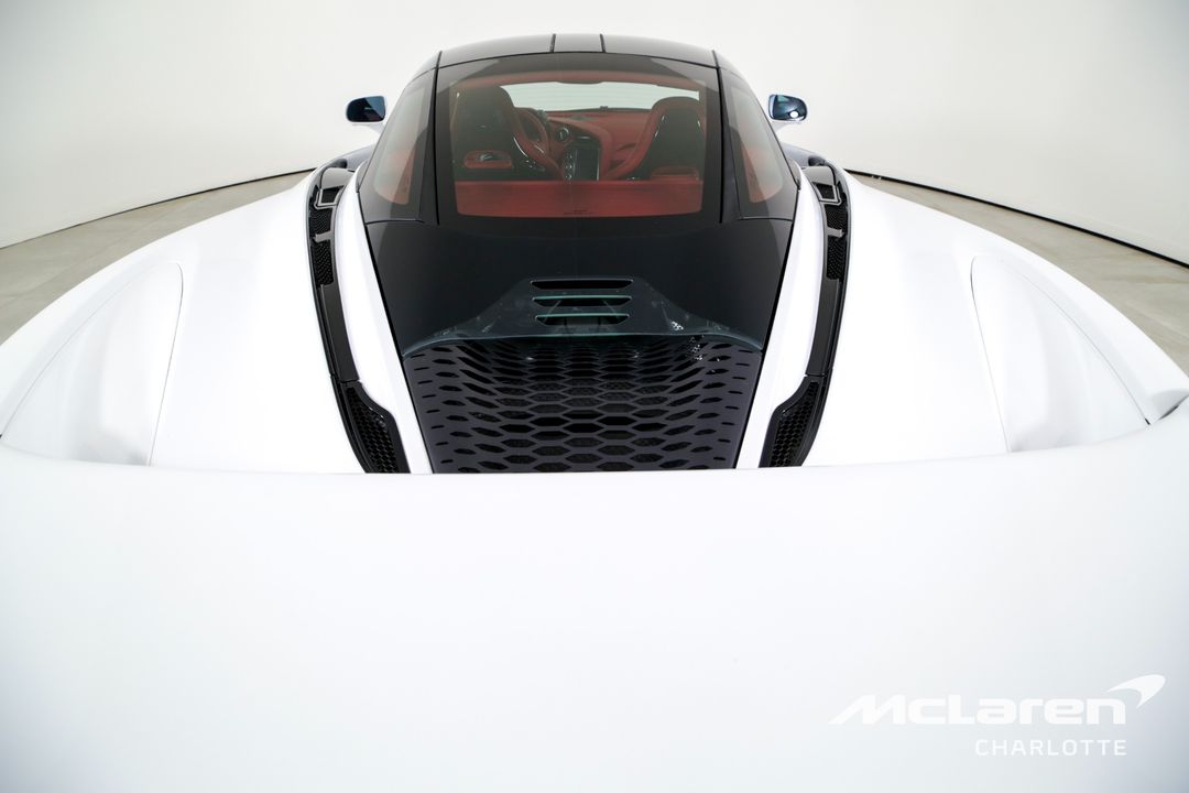 2024 McLaren 750S